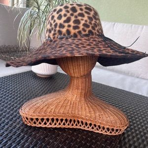 Eric Javits Wide Brim Felt Hat